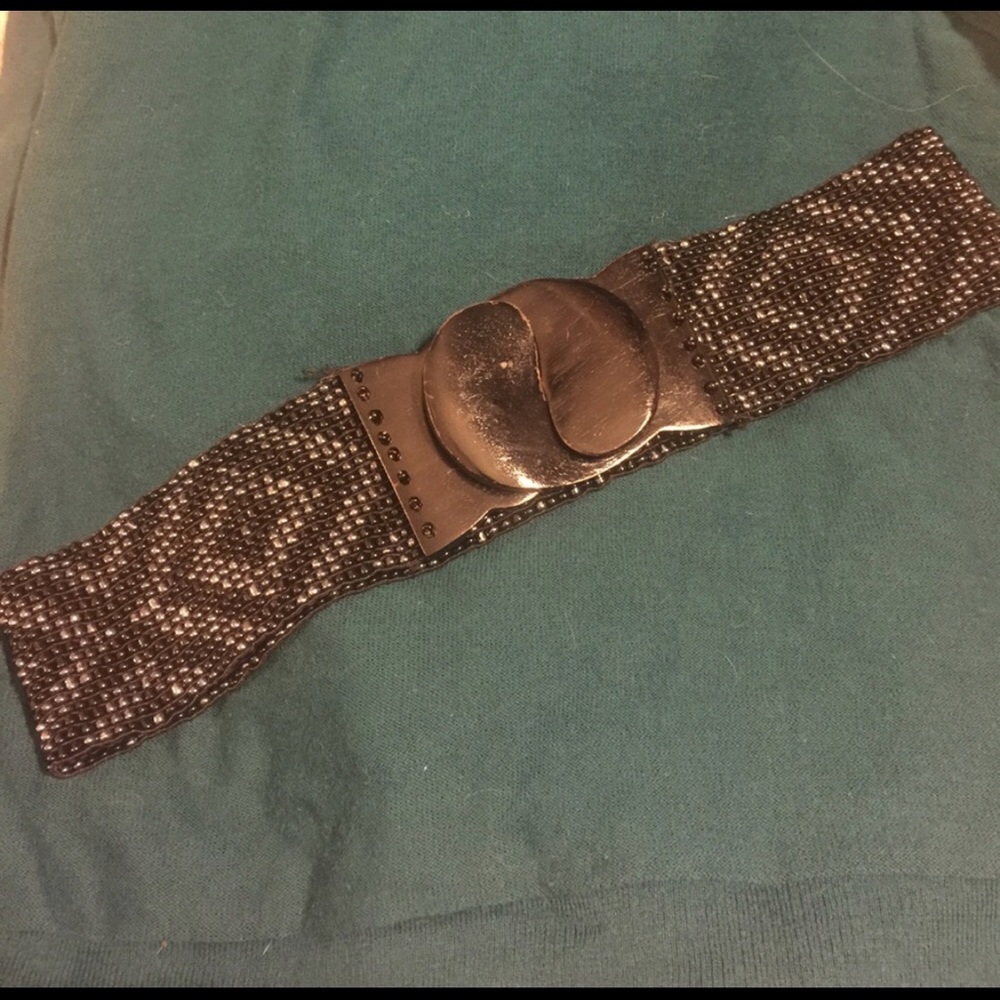 ⭐️moving- must sell💫 Anthro black and silver belt